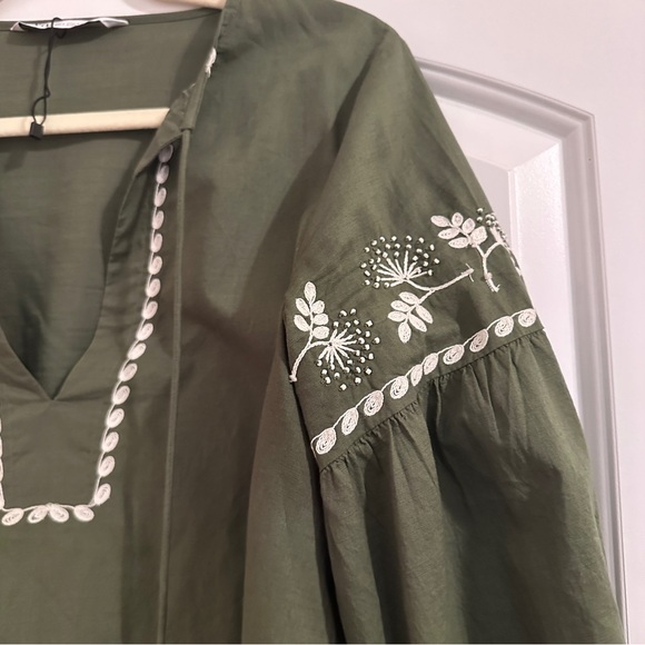 Zara embroidered tiered dress - Picture 3 of 4